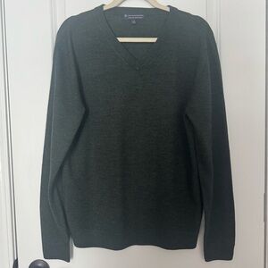Hart Schaffner Marx Men's Dark Green Merino Wool V-Neck Sweater